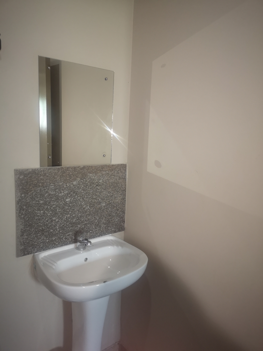 7 Bedroom Property for Sale in Oranjeville Free State